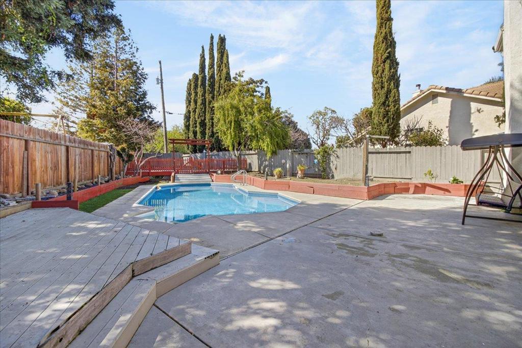 1911 Glarner Street Property Photo 32