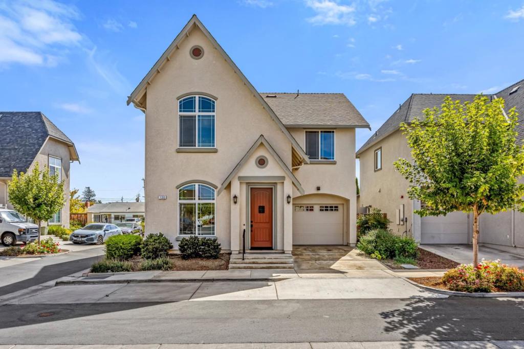 135 Springtime Circle Property Photo 1