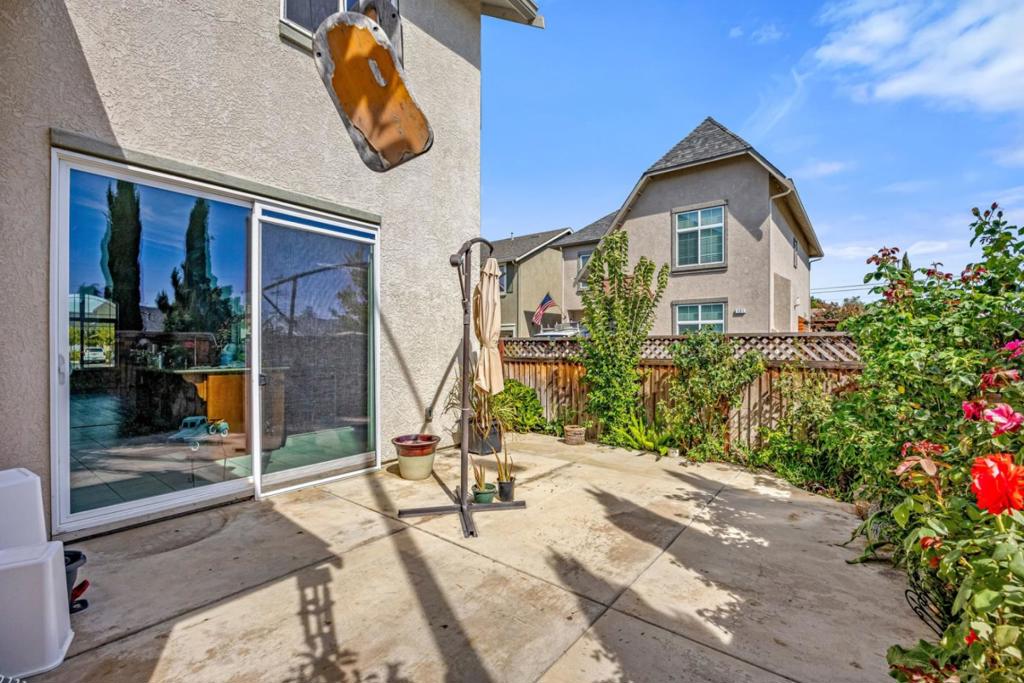135 Springtime Circle Property Photo 6