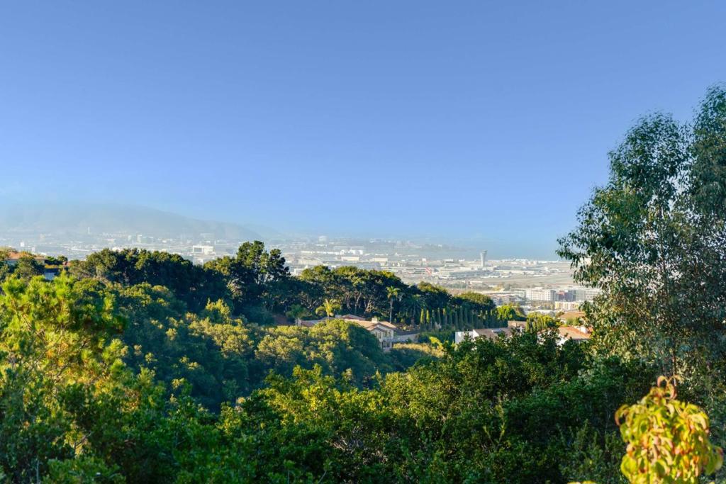 ML82061175 Property Photo 36