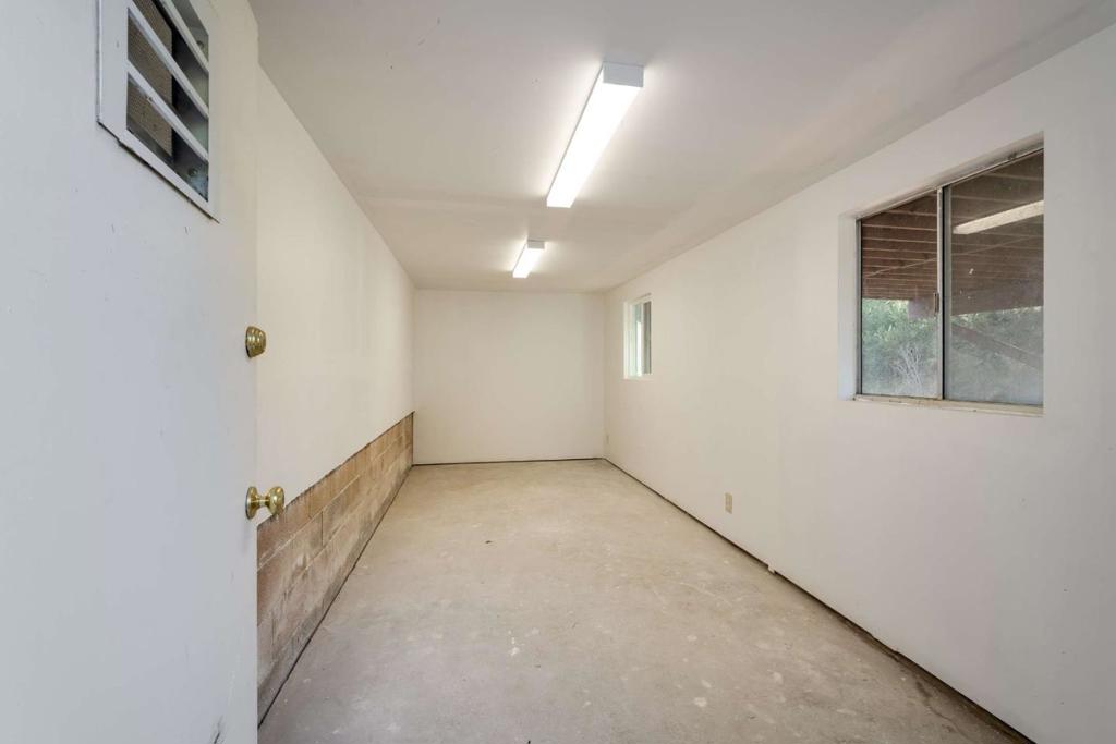 ML82061175 Property Photo 58