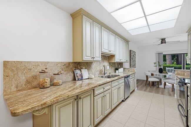 1286 Woodside Road Property Photo 11