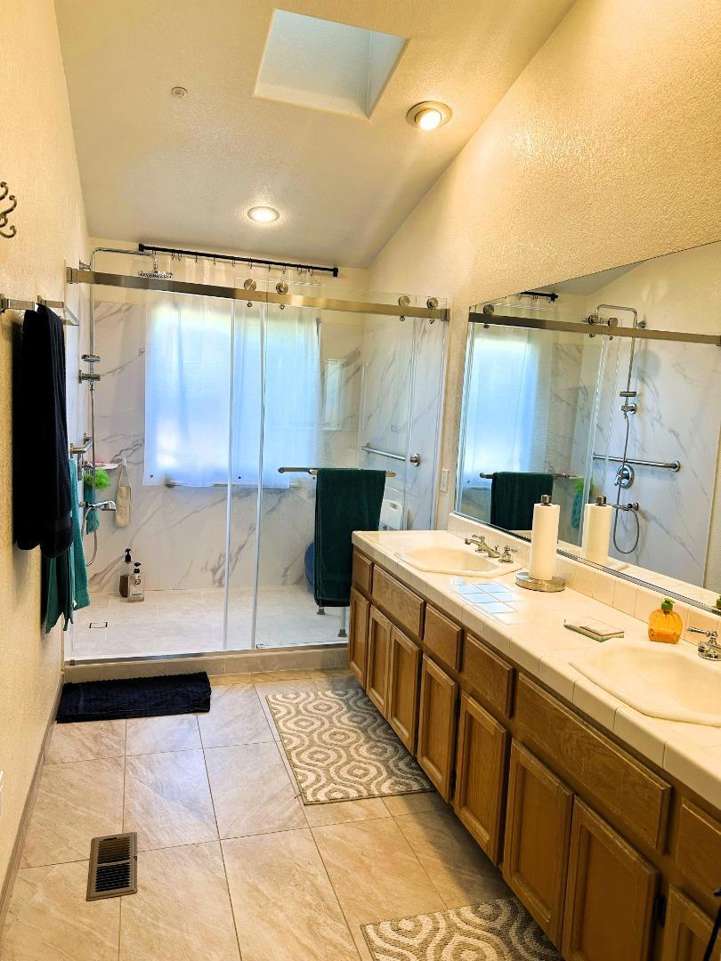 17387 Walnut Grove Drive Property Photo 13