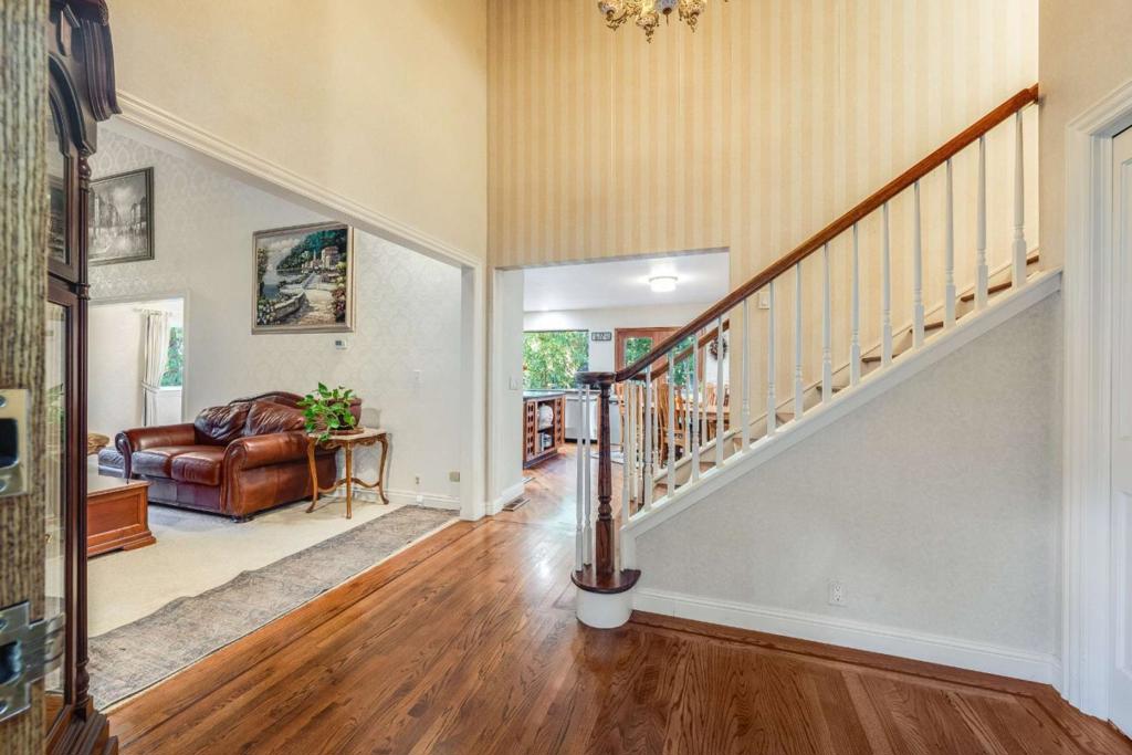 1180 Kilkare Road Property Photo 3