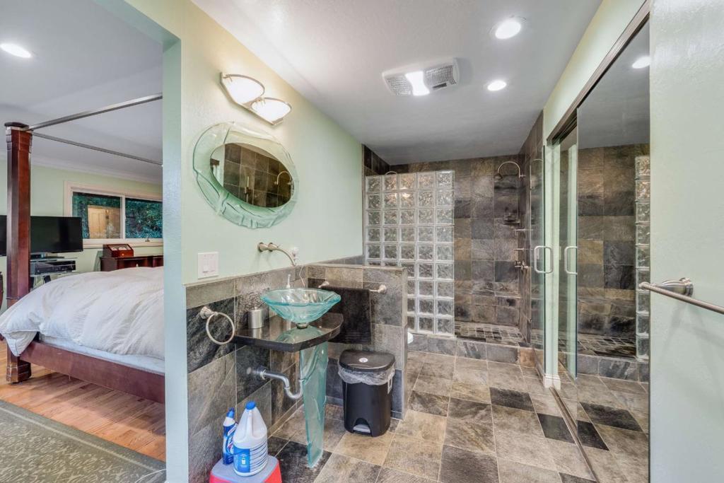 1180 Kilkare Road Property Photo 22