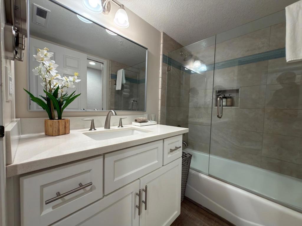211 Seascape Resort Drive Property Photo 8