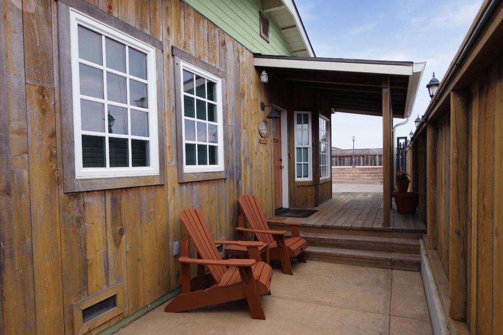 75507552 Sandholdt Road Property Photo 12