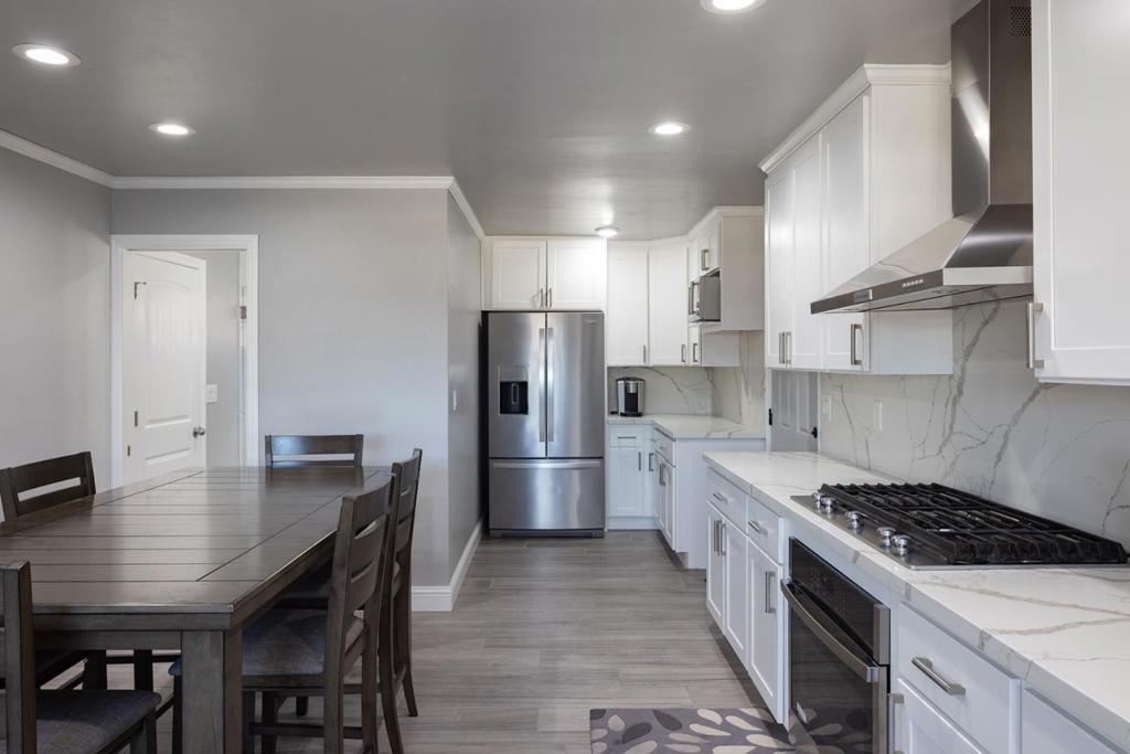 75507552 Sandholdt Road Property Photo 17