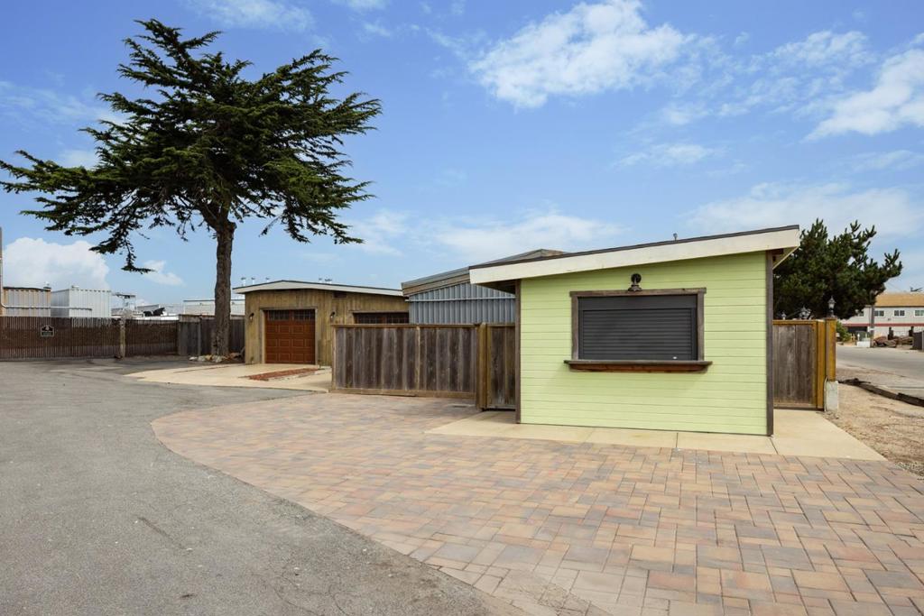 75507552 Sandholdt Road Property Photo 62