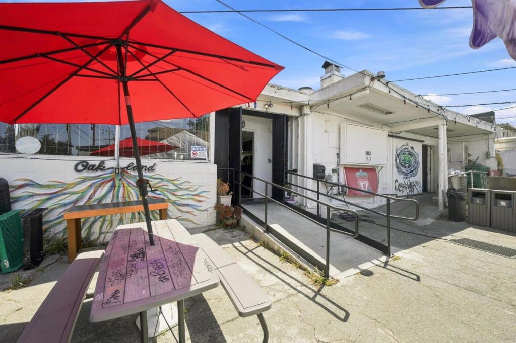 2633 San Pablo Avenue Property Photo 15