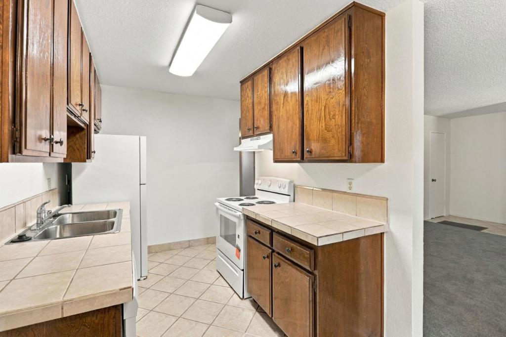 247 N Capitol Avenue 168 Property Photo 8