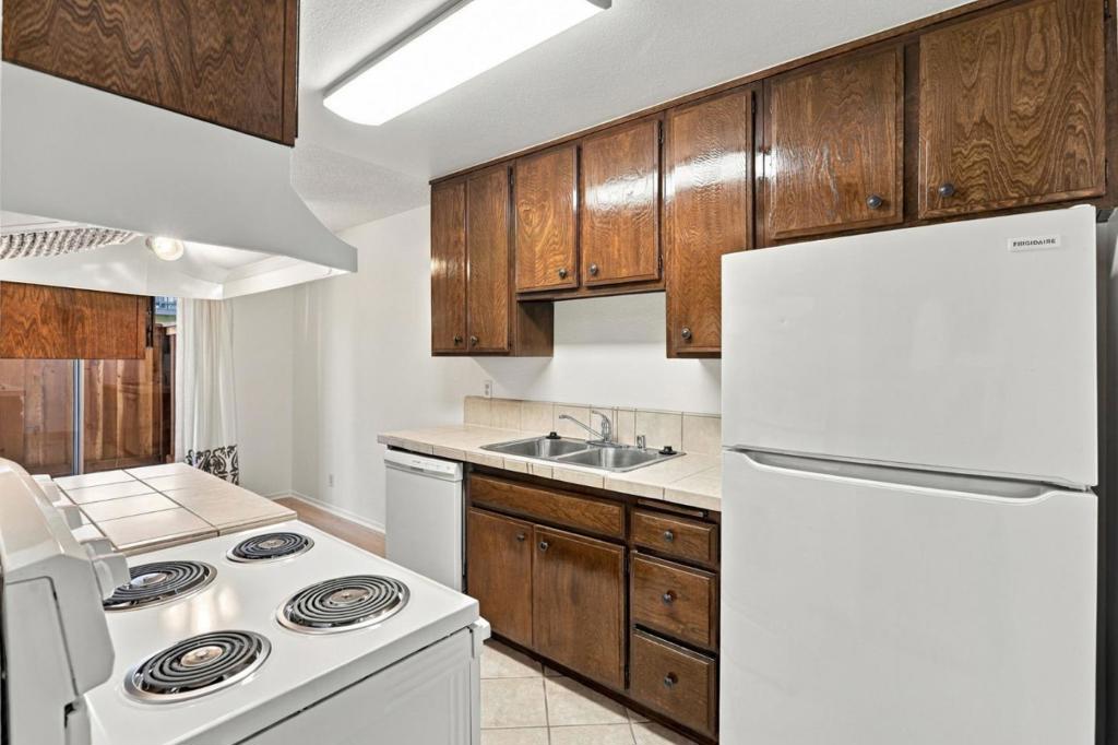 247 N Capitol Avenue 168 Property Photo 10