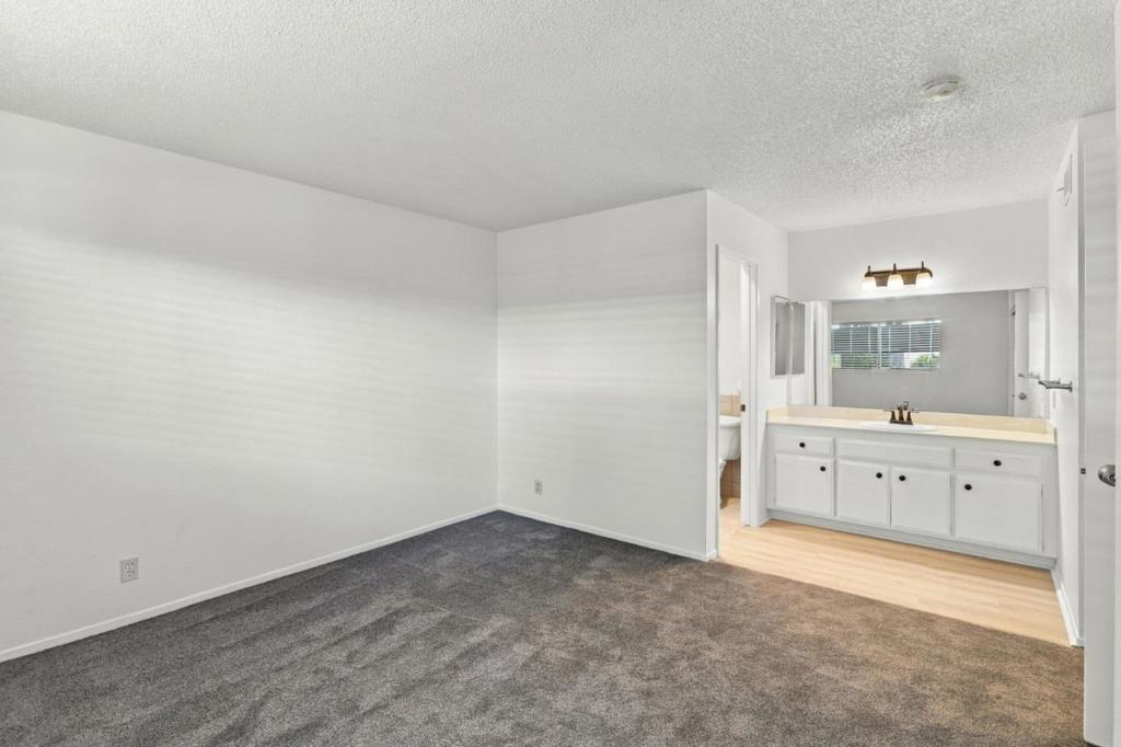 247 N Capitol Avenue 168 Property Photo 17