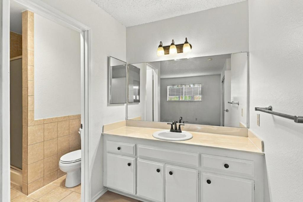 247 N Capitol Avenue 168 Property Photo 19