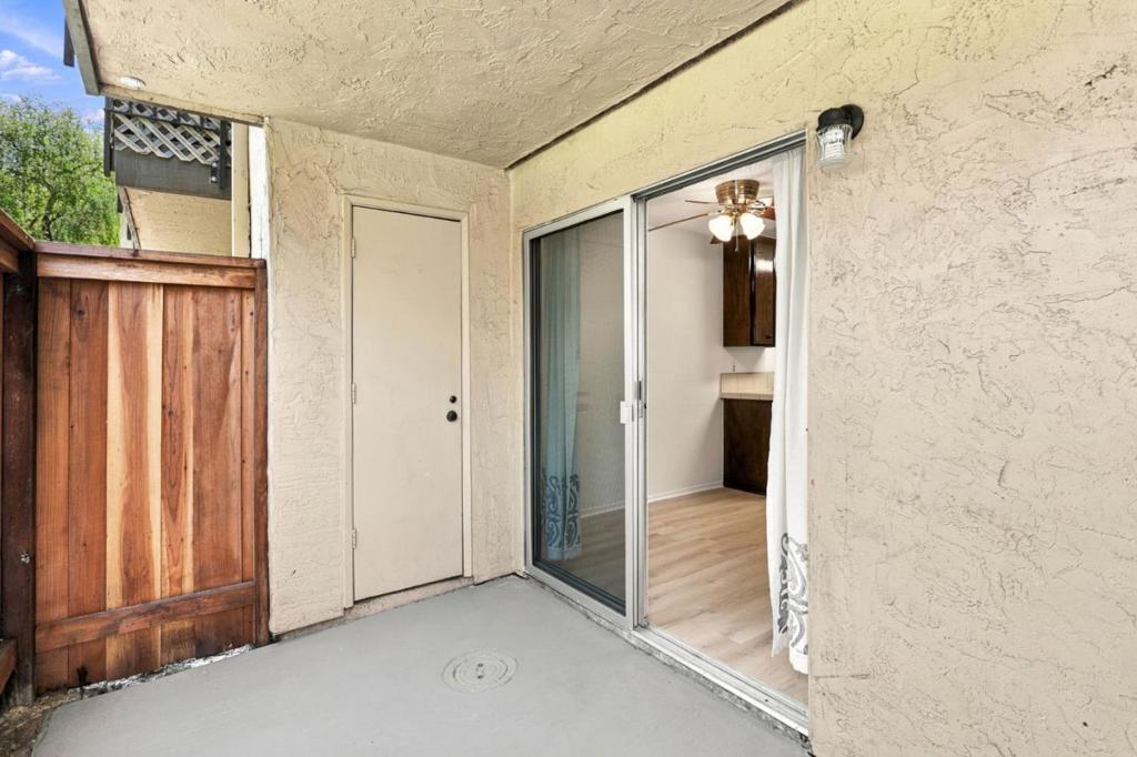 247 N Capitol Avenue 168 Property Photo 22