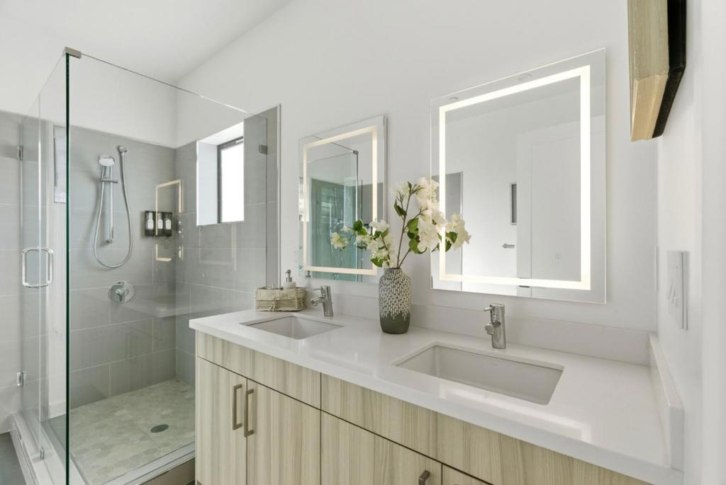 914 Woodside Road Property Photo 29