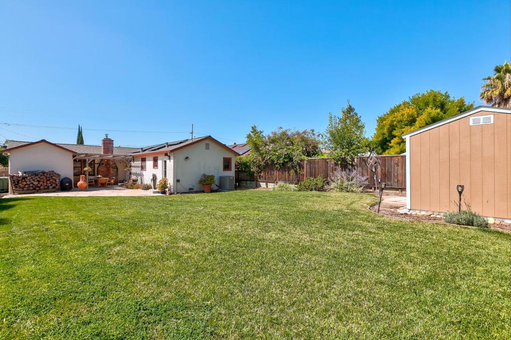 184 S Cragmont Avenue Property Photo 2