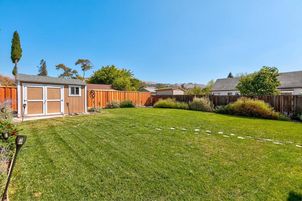 184 S Cragmont Avenue Property Photo 38