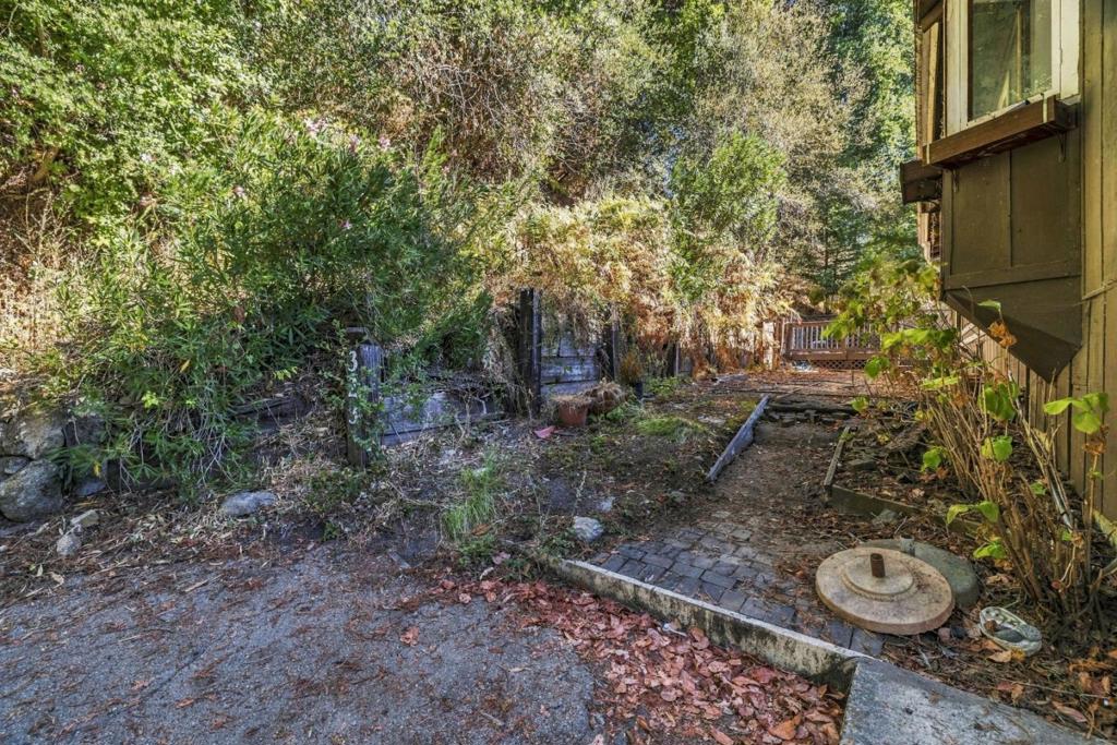 323 Tipping Way Property Photo 32