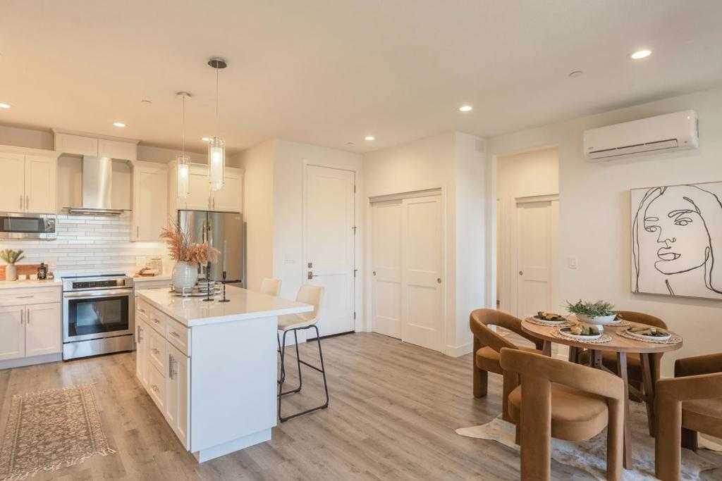 4104 Scotts Valley Drive 302 Property Photo 18