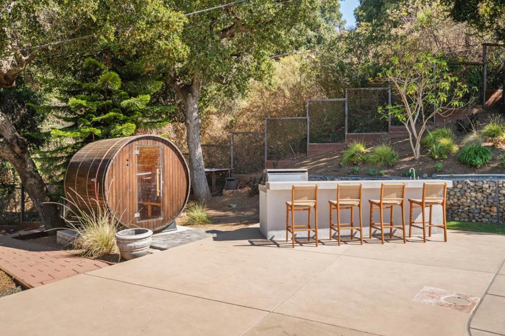 17808 Tourney Road Property Photo 15