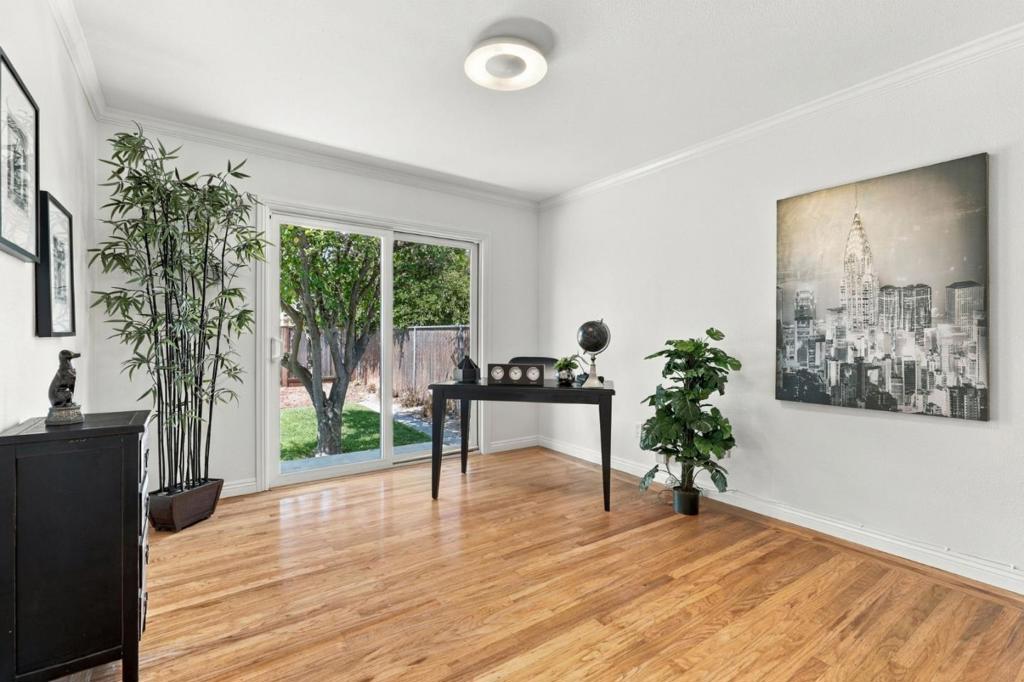 1025 Fulton Avenue Property Photo 15