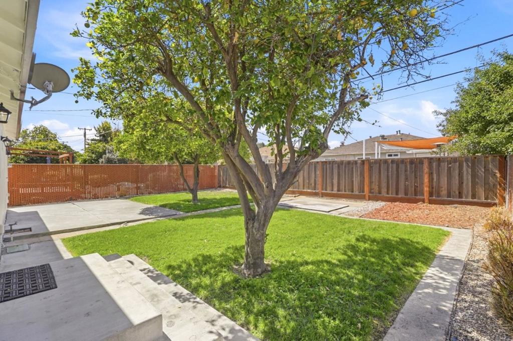 1025 Fulton Avenue Property Photo 23