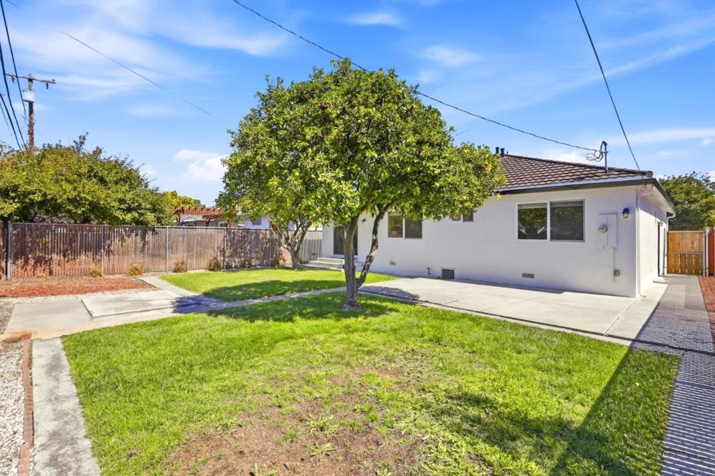 1025 Fulton Avenue Property Photo 26