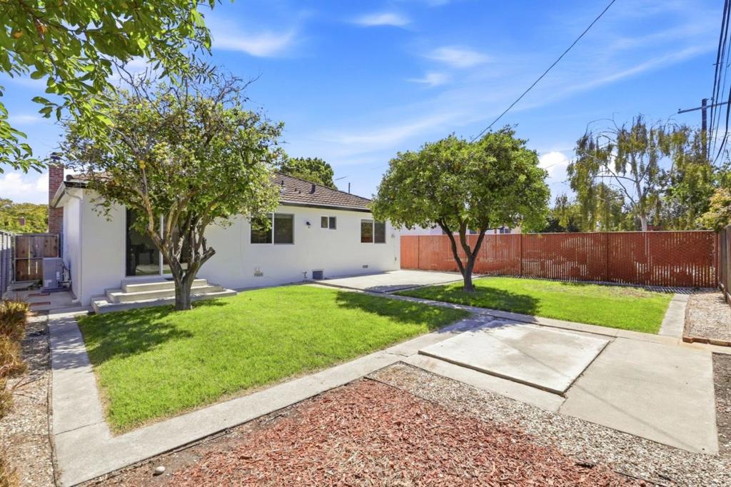 1025 Fulton Avenue Property Photo 27