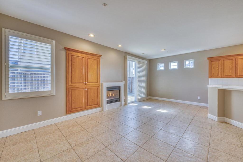 427 Chardonnay Drive Property Photo 6