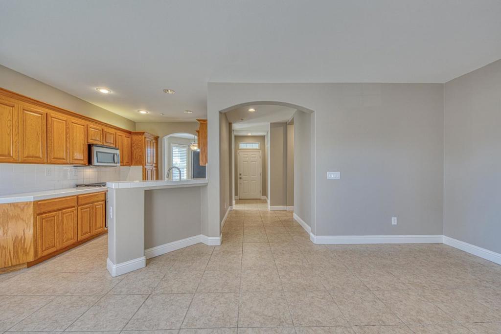 427 Chardonnay Drive Property Photo 11