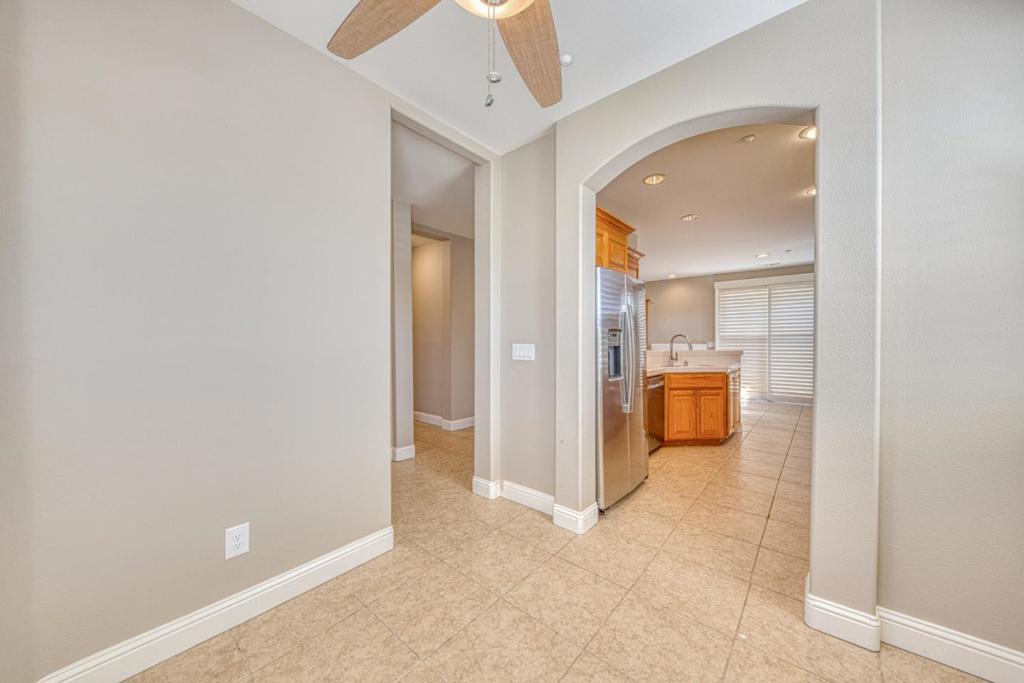 427 Chardonnay Drive Property Photo 18