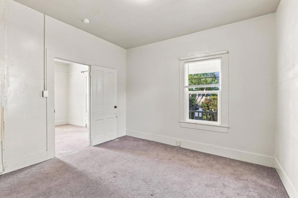 7522 Chestnut Street Property Photo 6