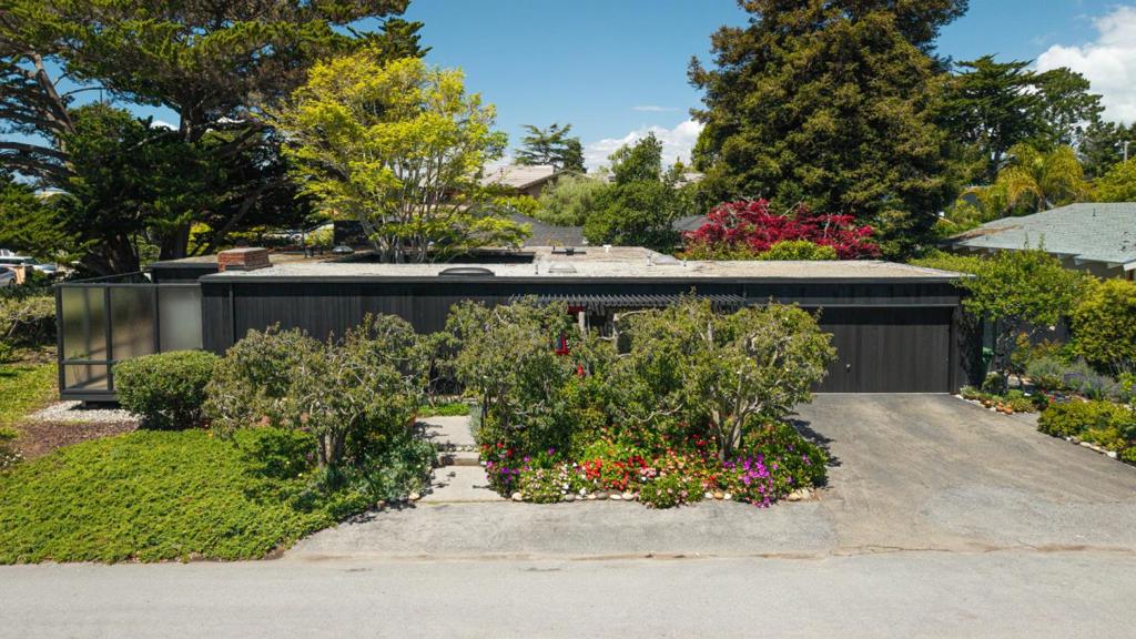 519 Cliff Drive Property Photo 4