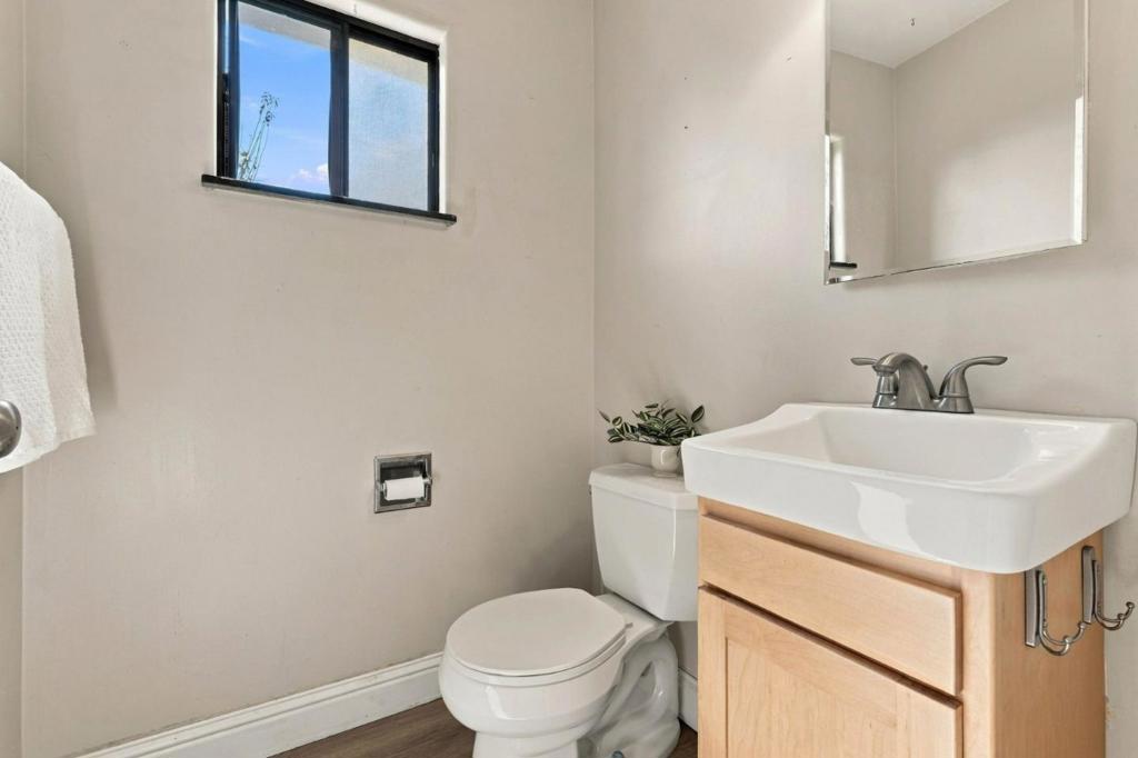 7555 Sunset Way 6 Property Photo 13