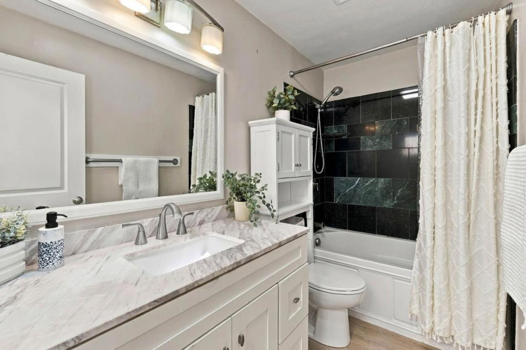 7555 Sunset Way 6 Property Photo 21