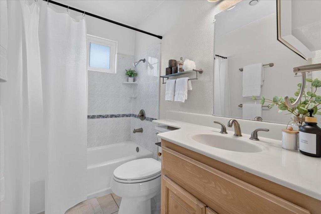 1730 Waring Street Property Photo 30
