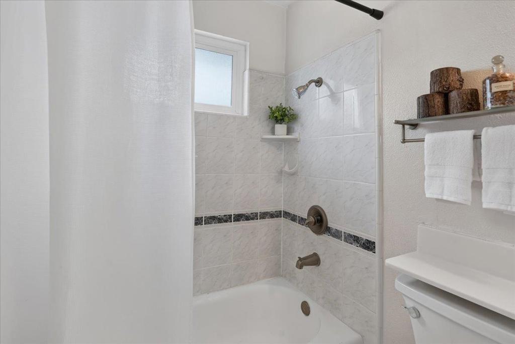1730 Waring Street Property Photo 31