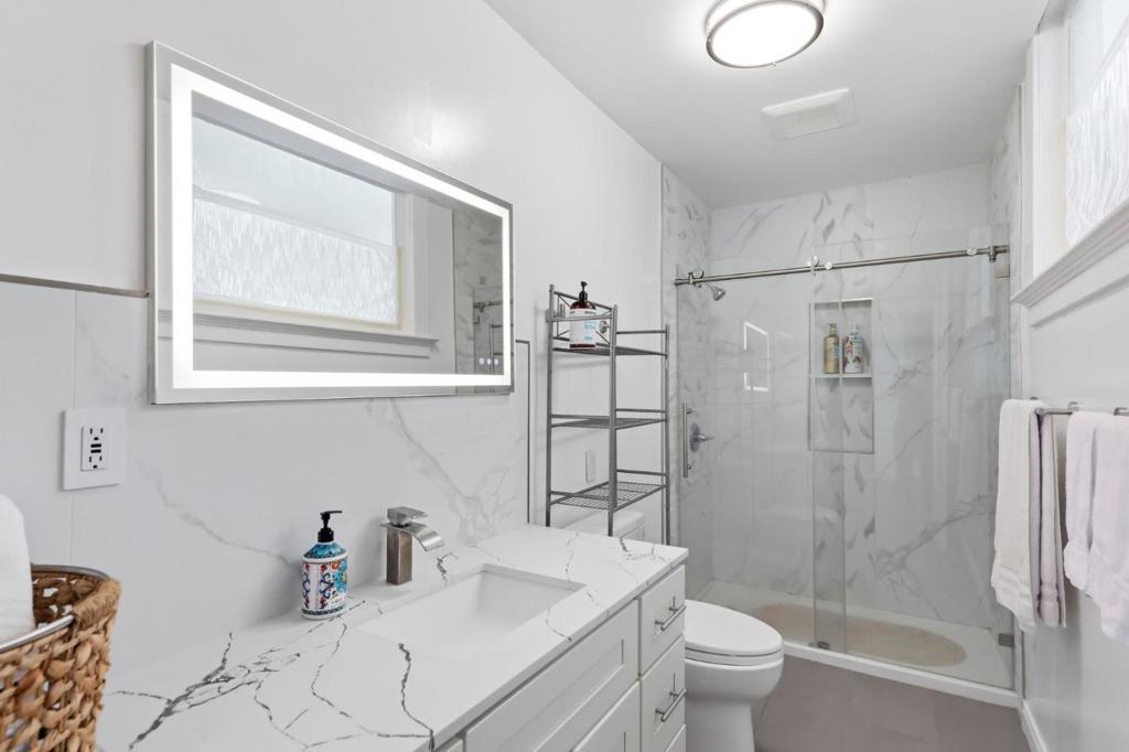 496 6th Street Property Photo 19