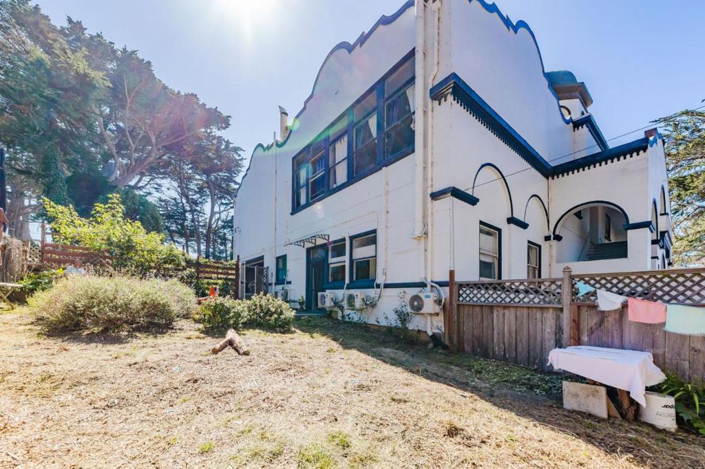 496 6th Street Property Photo 70