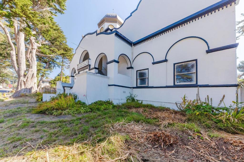496 6th Street Property Photo 113