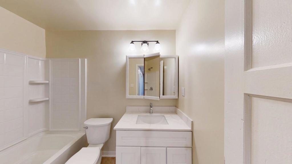 661 E Market Street Property Photo 20