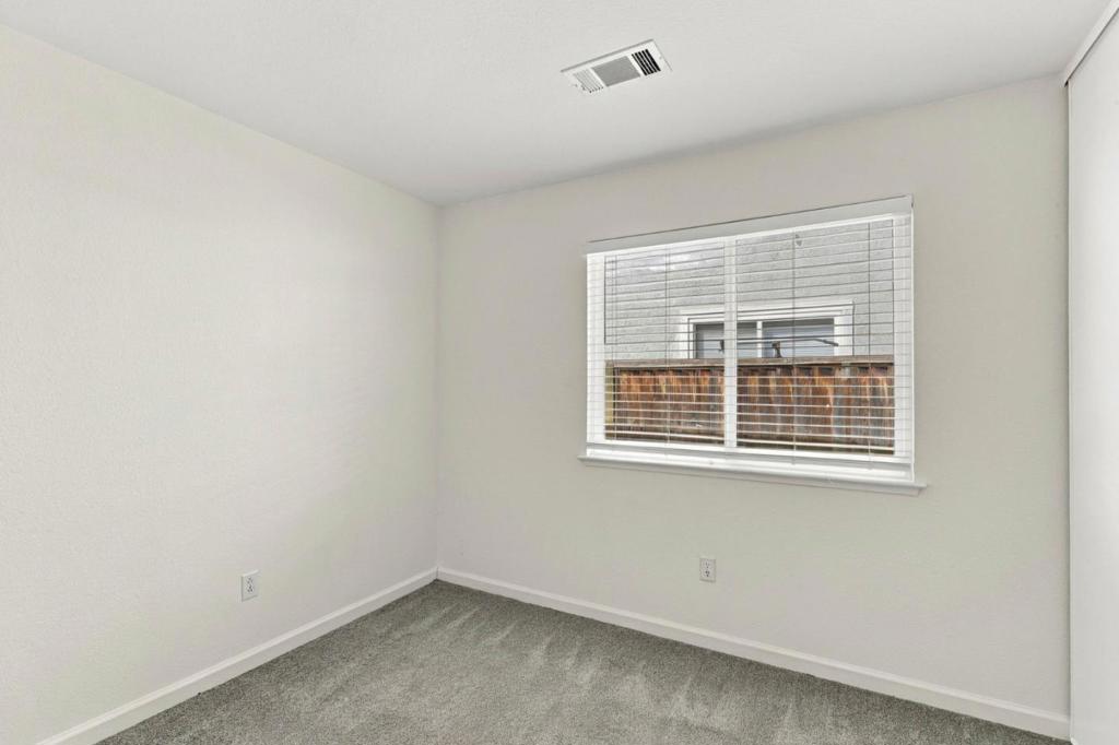 2102 Homecoming Way Property Photo 14