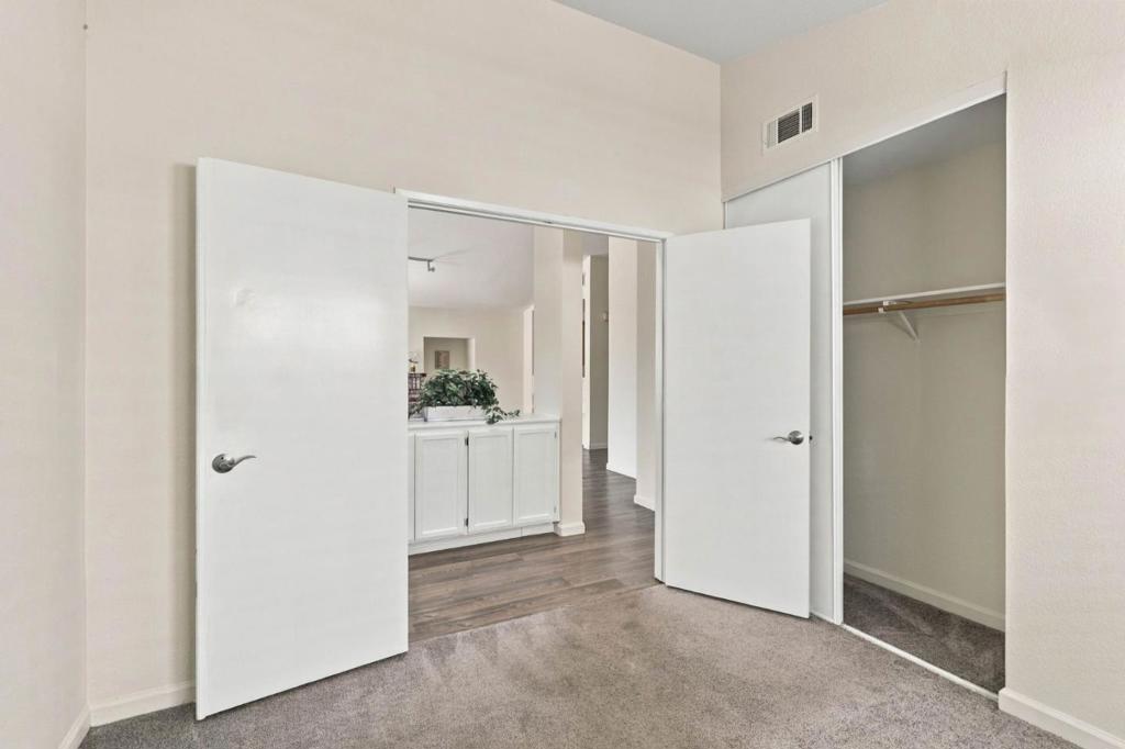 2102 Homecoming Way Property Photo 17