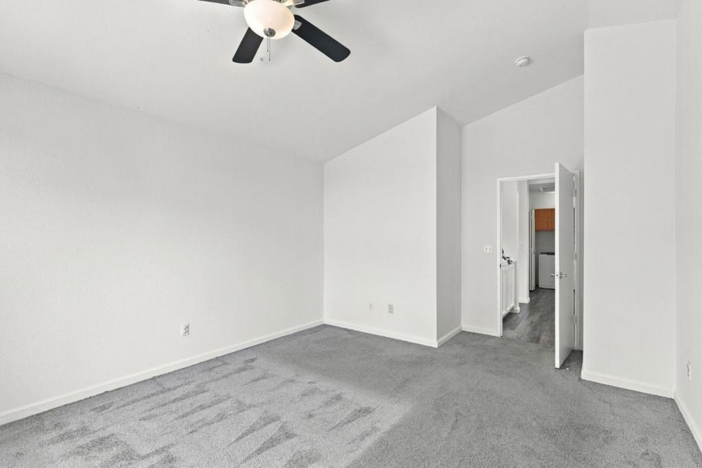 2102 Homecoming Way Property Photo 20