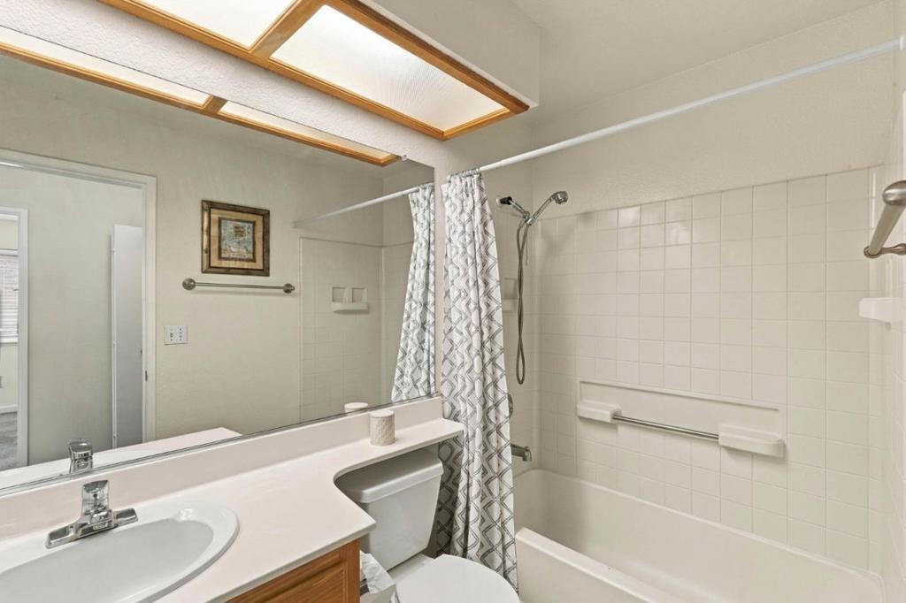 2102 Homecoming Way Property Photo 21