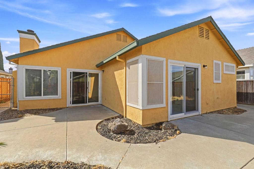 2102 Homecoming Way Property Photo 31