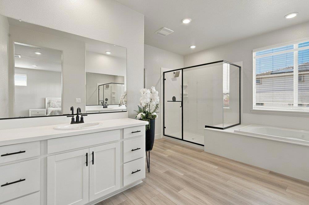 ML82061364 Property Photo 26