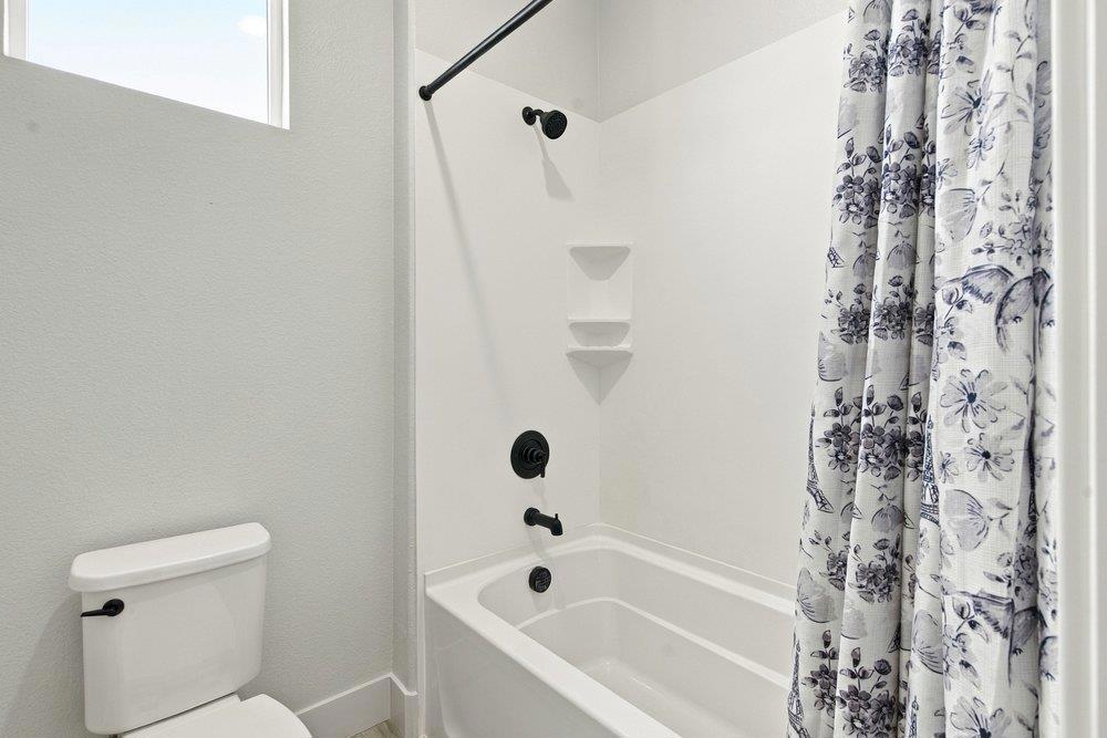 ML82061364 Property Photo 35