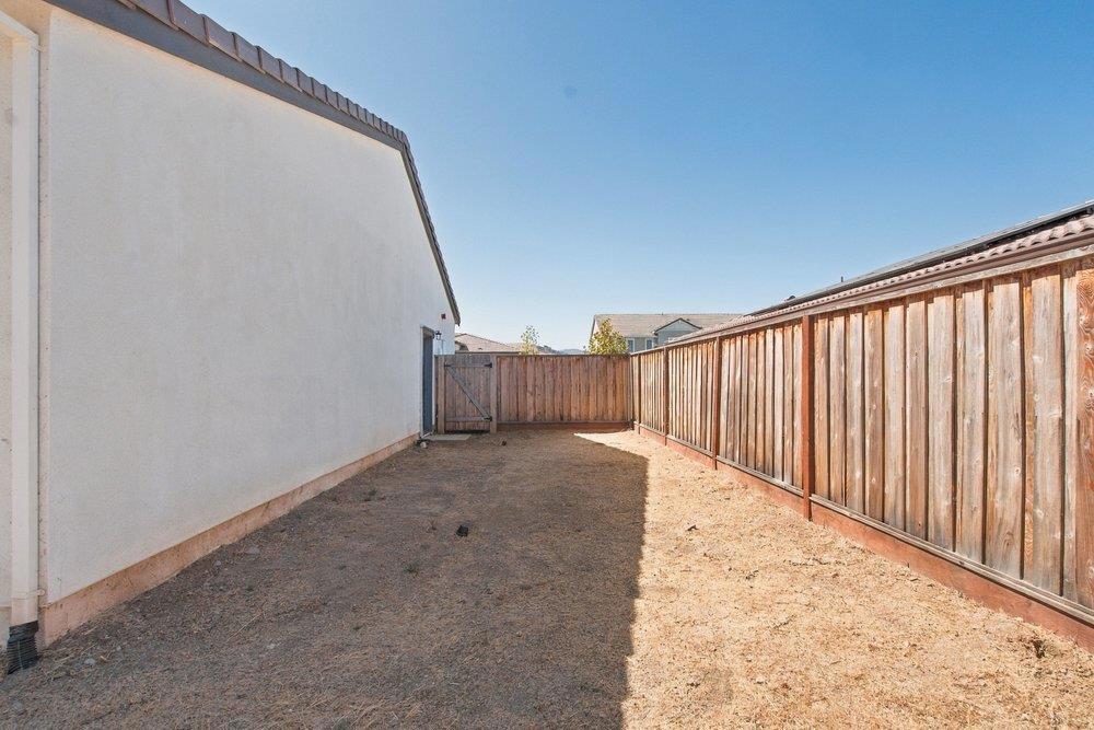ML82061364 Property Photo 40
